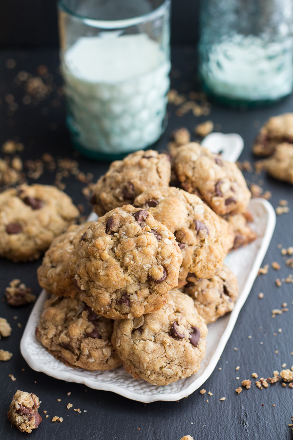 Oatmeal Chocolate Chip Cookies in 20 Minutes (Recipe)