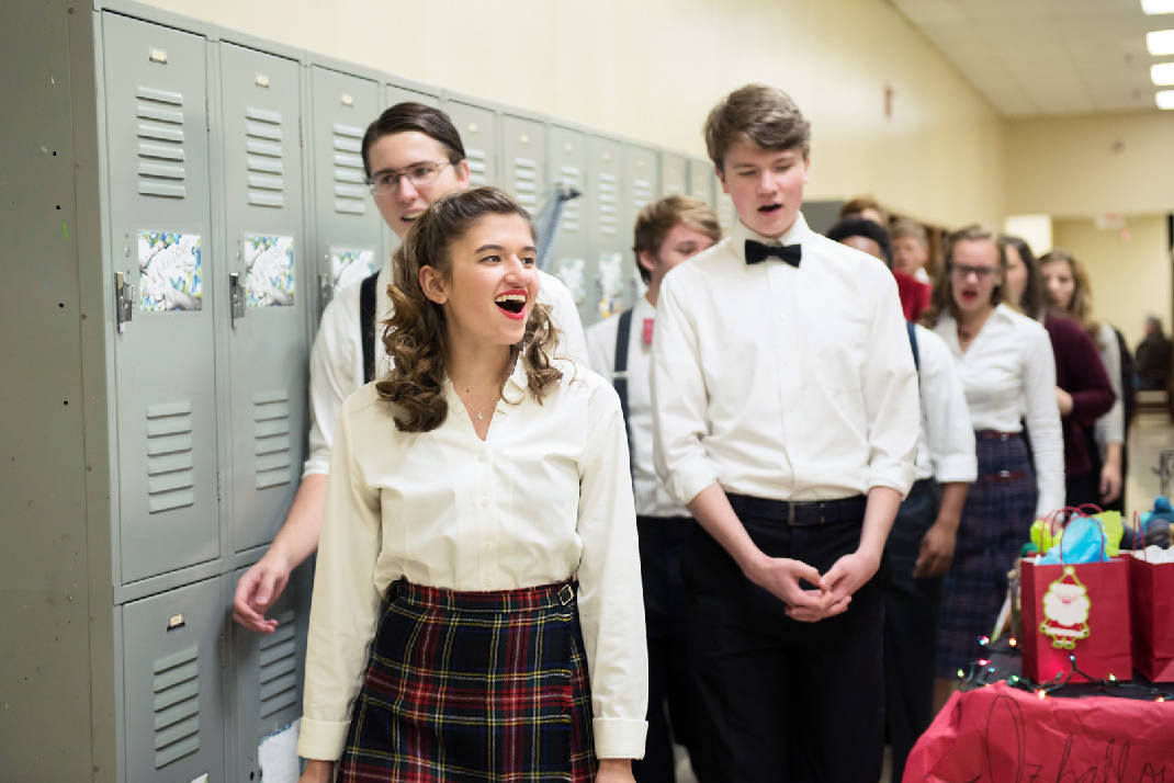 Tennessee Christian School Hosts Holiday Shopping Entertainment